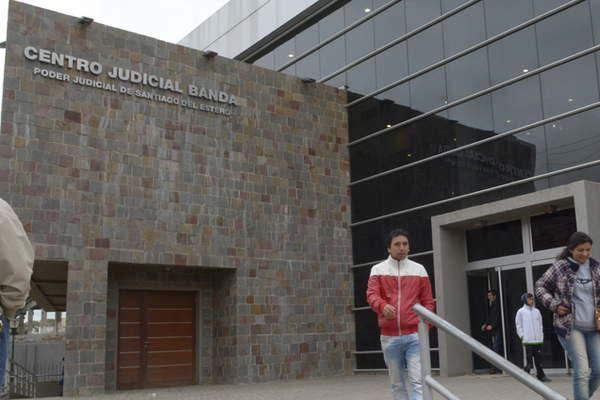 El juez Juri notificoacute a Ruiz  el rechazo a su pretensioacuten de ser habilitado como candida