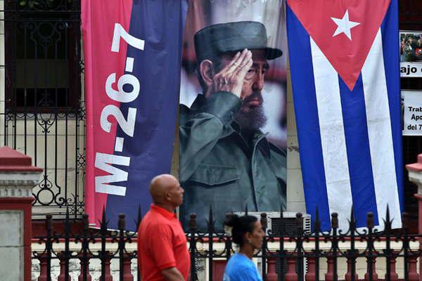 Cuba adelantoacute la reunioacuten que elegiraacute al sucesor de Rauacutel Castro
