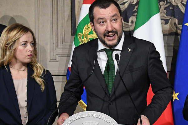 Un ministro cercano al expremier Renzi propone  un gobierno de transicioacuten con la derecha y el M5E