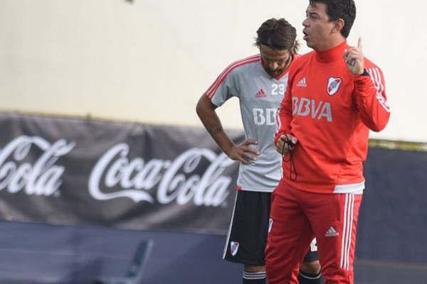 Gallardo disiparaacute las dudas en Guayaquil