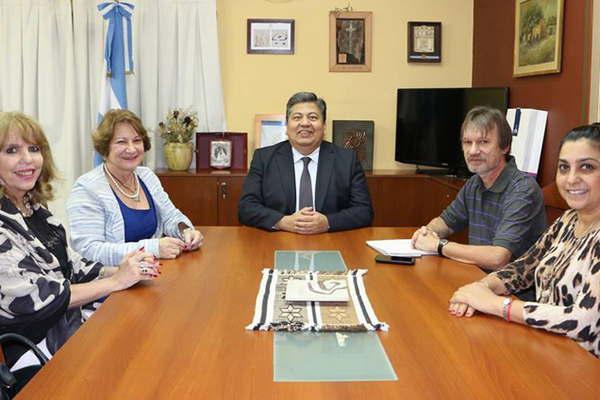 La vicerrectora de la Universidad Federal de Curitiba visitoacute la Unse