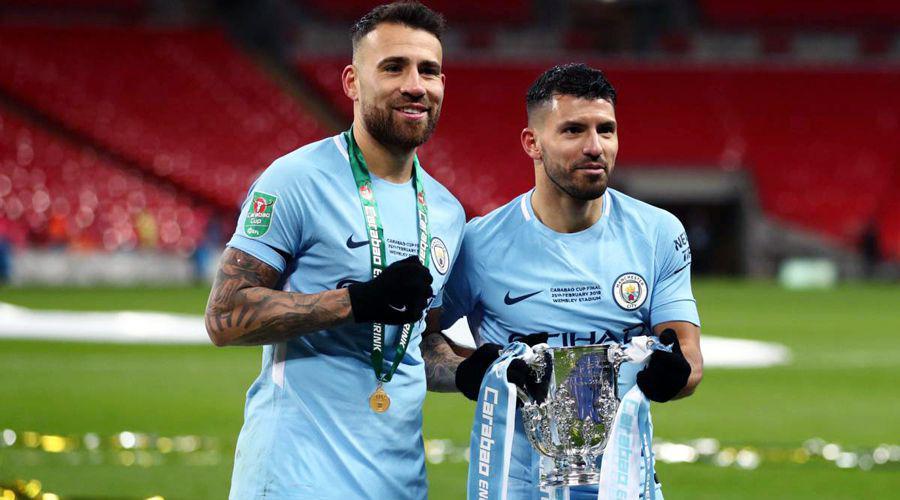 Nicolaacutes Otamendi y Sergio Aguumlero en el once ideal de la Premier League