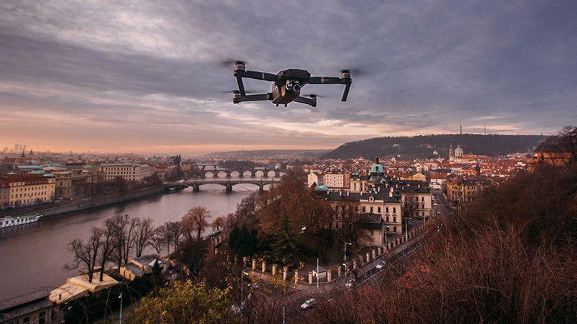 Un dron capta a un jinete fantasma en un antiguo castillo