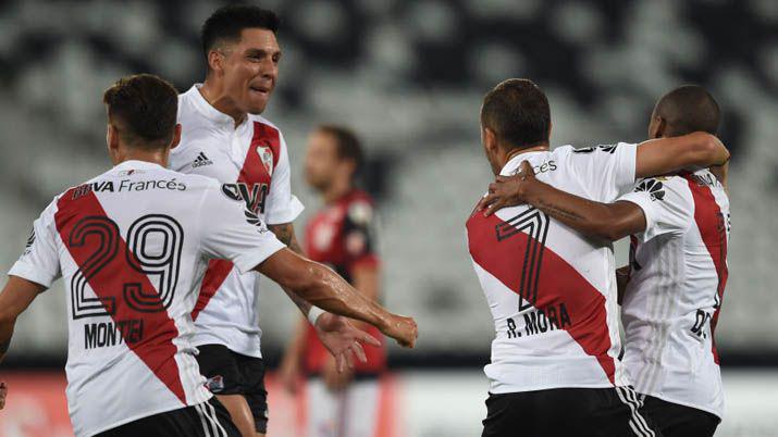 SEGUIacute EN VIVO  River Plate le gana a Emelec en Guayaquil