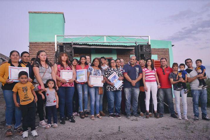 Las viviendas fueron habilitadas en la ciudad de Villa Ojo de Agua