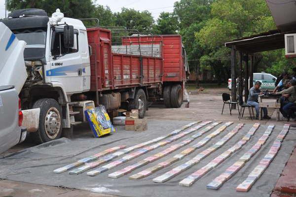 Un can de Monte Quemado permitioacute hallar 250 kg de cocaiacutena