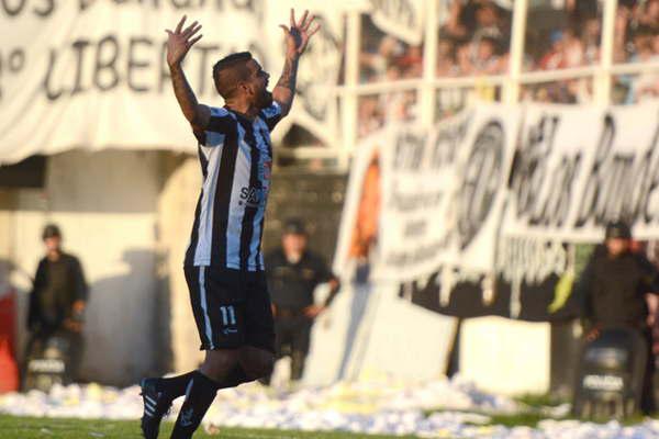 Desde que arrancoacute el torneo sontildeamos con este diacutea