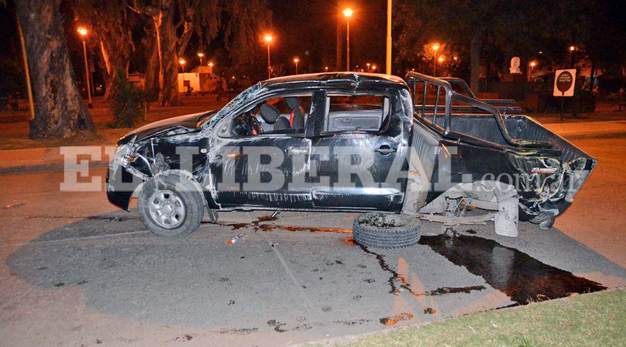 Una adolescente de 14 antildeos murioacute al volcar la camioneta en la que viajaba