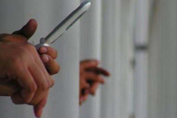 El Servicio Penitenciario bonaerense incautoacute 31970 celulares en los penales
