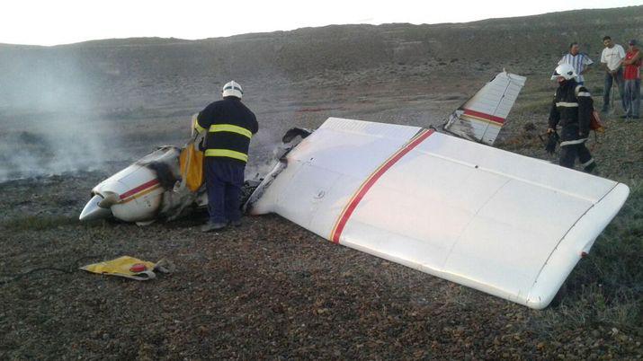 Cayoacute una avioneta y el piloto caminoacute siete kiloacutemetros en busca de ayuda
