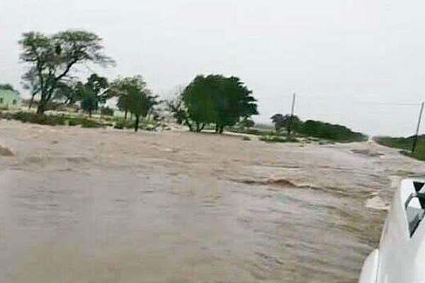 El temporal causoacute inundaciones en Pozo del Toba y afectoacute al interior provincial