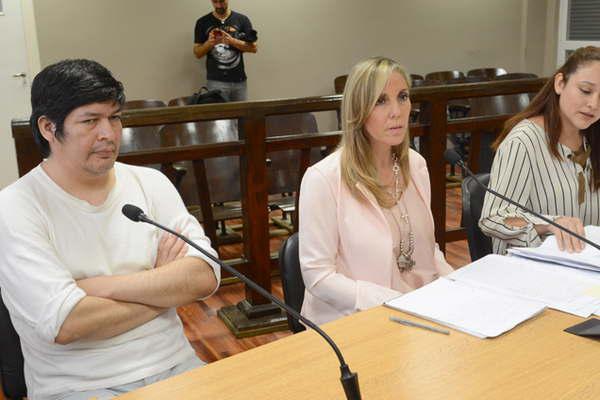 Coronel Quisbert pidioacute perdoacuten a la  familia de Mariacutea Corvalaacuten por su muerte