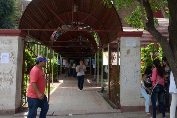 En la EIE inscriben  para la Diplomatura en Educacioacuten Maternal 