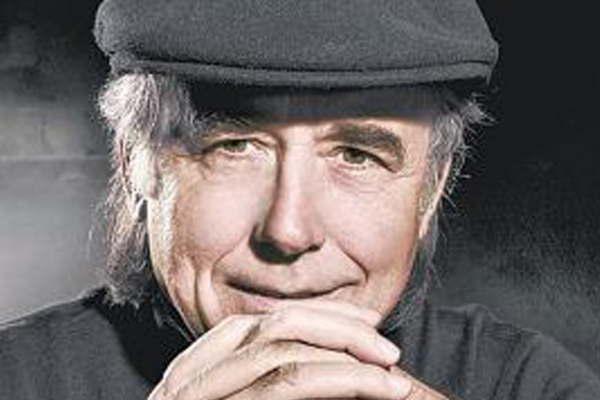 Joan Manuel Serrat agrega funciones