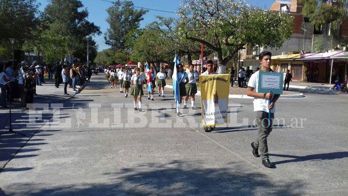 Los termenses participaron del acto oficial de la Autonomiacutea