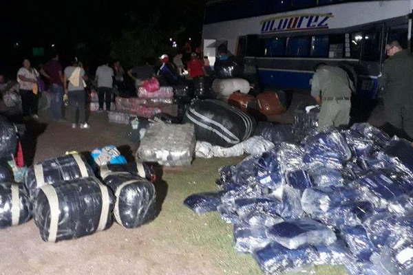 Gendarmeriacutea secuestroacute mercaderiacutea ilegal valuada en unos 3500000 en la ruta 89