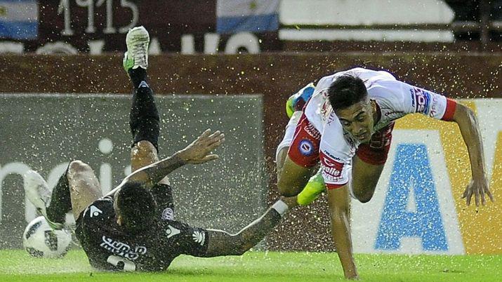En La Fortaleza Lanuacutes y Argentinos igualaron 0 a 0