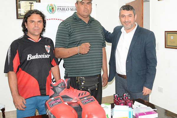 El municipio bandentildeo apoya y auspicia el regreso al ring del boxeador Luis Oscar Pequentildeo Juaacuterez