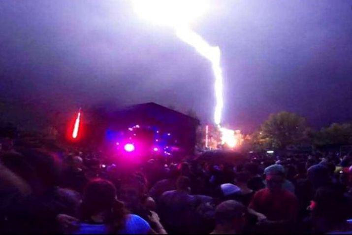 Pese a la caída del rayo no se produjeron heridos