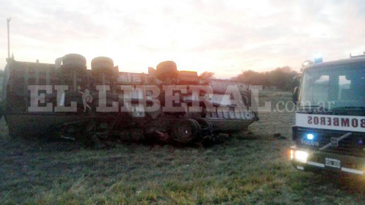 Por fortuna el accidente no ocasionó lesiones en el chofer del pesado transporte