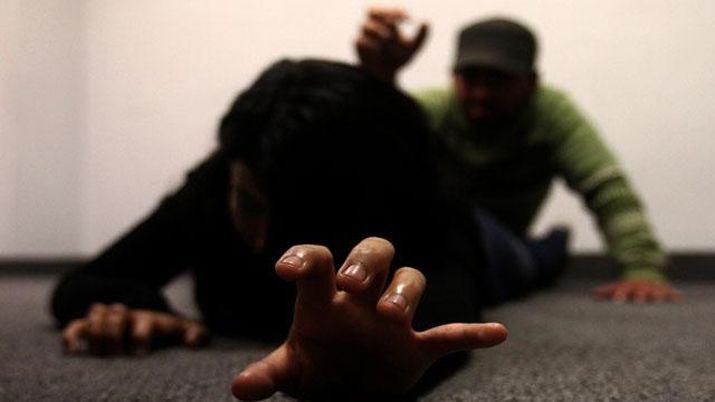 Una patota violoacute a una joven argentina radicada en Chile