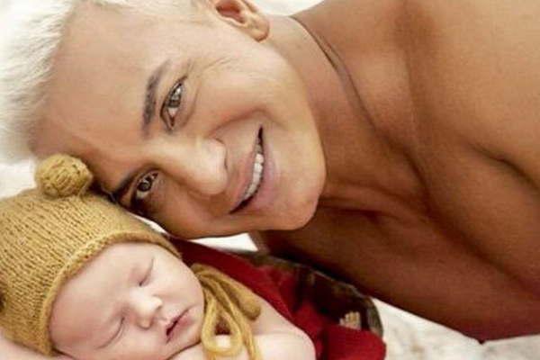 Flavio Mendoza mostroacute la cara de su hijo Dionisio 