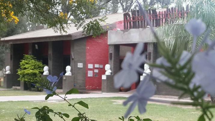 Sustraen elementos y producen destrozos en la Casa del Folclorista