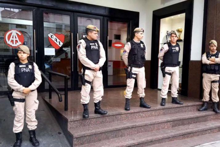 Los allanamientos fueron confiados a las autoridades de la Prefectura Naval Argentina (PNA)