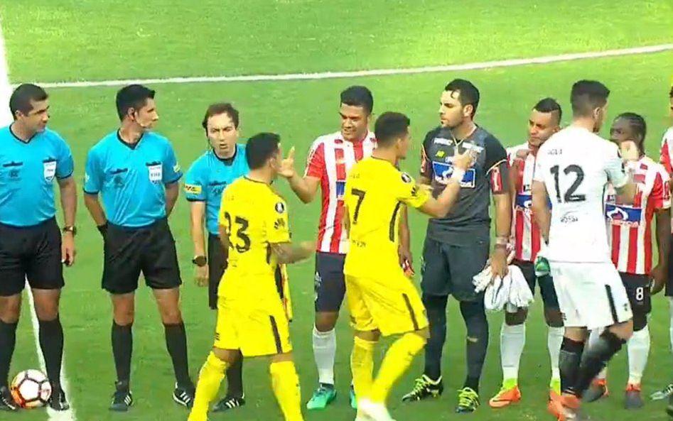 VIDEO  Teacutevez le negoacute el saludo a Teo Gutieacuterrez