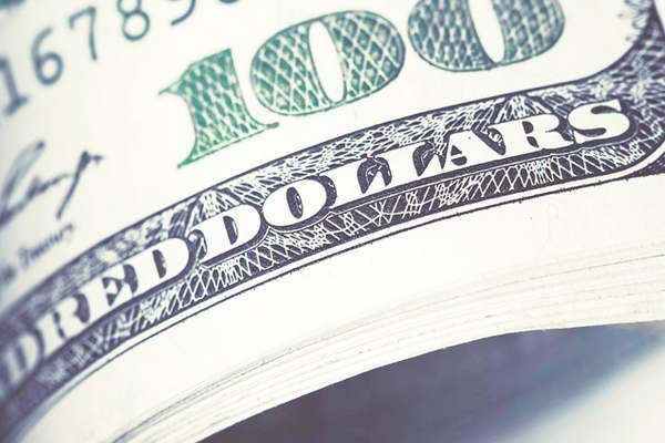 El doacutelar irrumpe en un  momento inoportuno