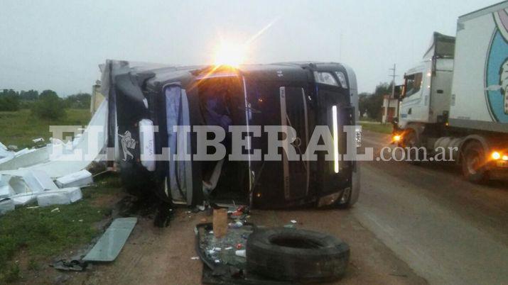 Malbraacuten- choque de camiones dejoacute un muerto y un herido grave