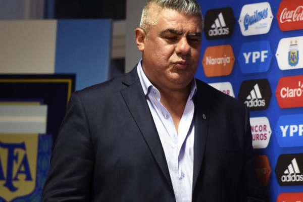 Chiqui Tapia defendioacute  al arbitraje argentino 