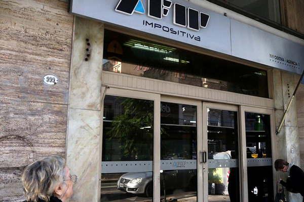 La Afip recibioacute los datos de 35000 cuentas bancarias de argentinos en el exterior