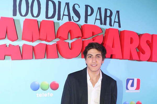 En la novela de Sebastiaacuten Ortega se daraacute el debut actoral de Facundo Calvo el hijo del inolvidable Carlos Calvo