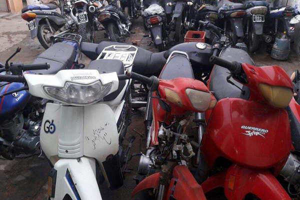 Secuestran 158 motos en Sumampa por operativos