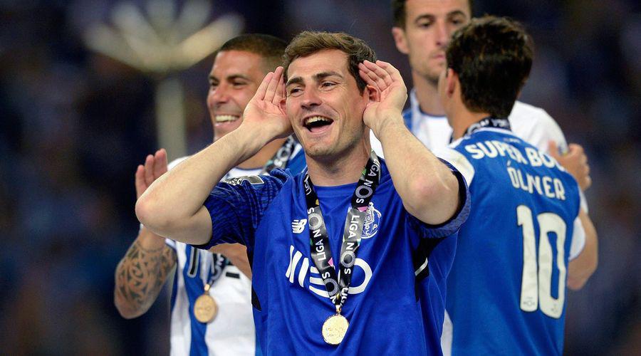 Video  Porto festejoacute el campeonato al ritmo de Los Palmeras