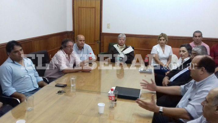 Aguardan el pago de todas las empresas para evitar un paro de colectivos