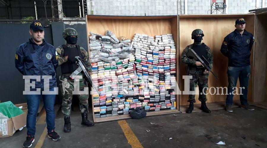 Trasladaron desde Santiago estupefacientes para su quema y destruccioacuten