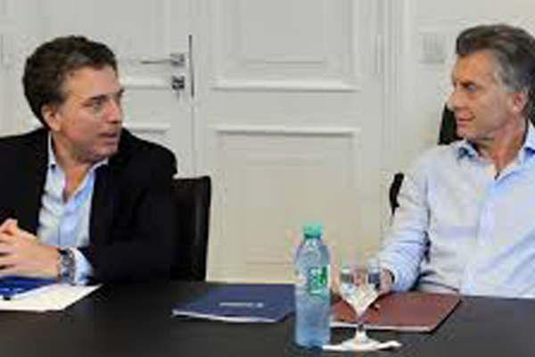 El Presidente recibioacute en Olivos a Dujovne tras su regreso de Washington donde inicioacute gestiones ante el FMI