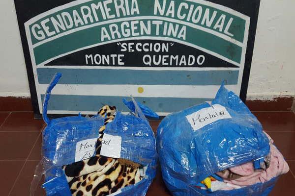 Detienen un tour de compras y cae presa  una ciudadana boliviana con 3 kg de cocaiacutena