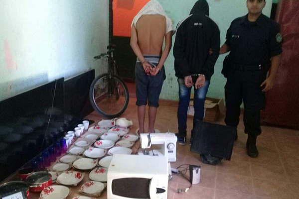 Policiacuteas de Beltraacuten esclarecen un robo y recuperan numerosos bien