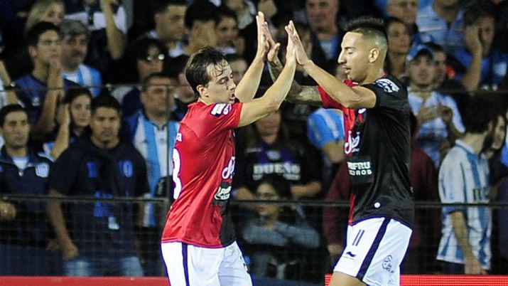 Coloacuten fue maacutes que Racing en Avellaneda