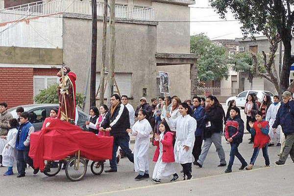 Santiago Apoacutestol comienza a delinear su proacutexima fiesta patronal