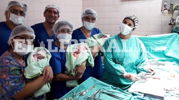 Una mujer de 40 antildeos dio a luz a trillizas