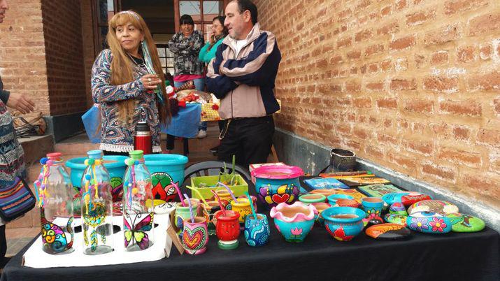 Teacutecnicos y productores llevaron a cabo una nueva edicioacuten de la Feria ArteSano