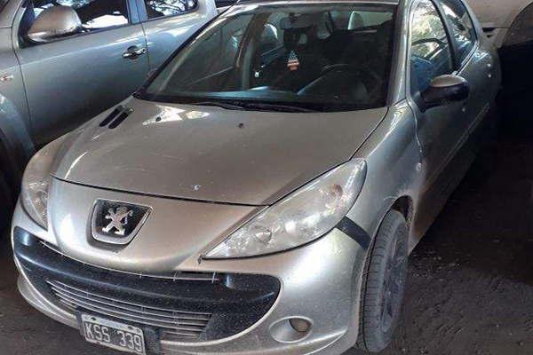 Retienen un Peugeot 207 con pedido de secuestro de Coacuterdoba