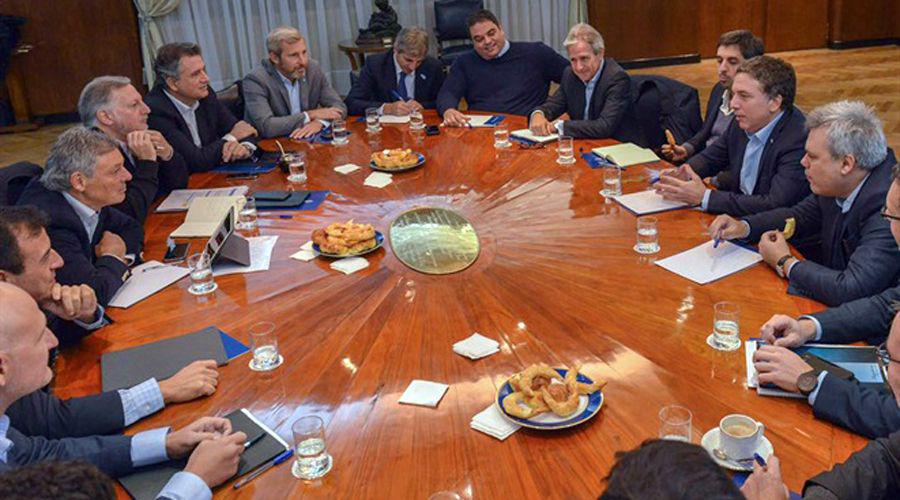 Dujovne encabezoacute su primera reunioacuten como jefe del equipo econoacutemico