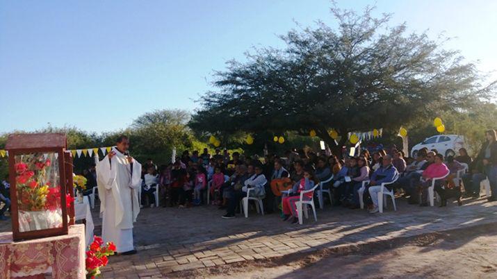 Santa Rita fue honrada en Colonia Dora