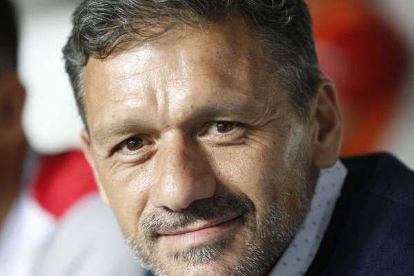 Nelson Vivas seraacute ayudante  de Simeone en Atleacutetico Madrid