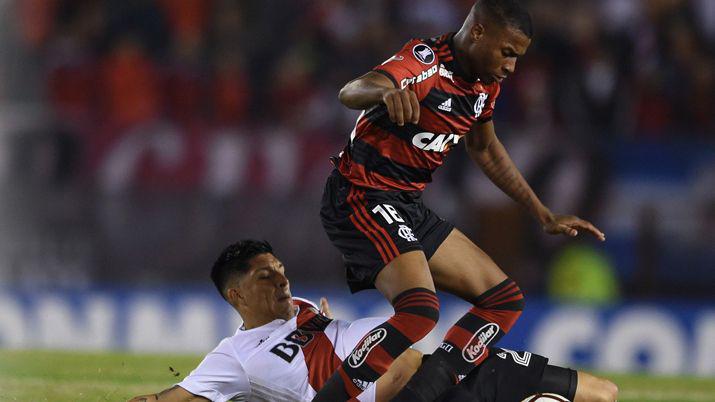 SEGUIacute EN VIVO  River enfrenta a Flamengo de Brasil